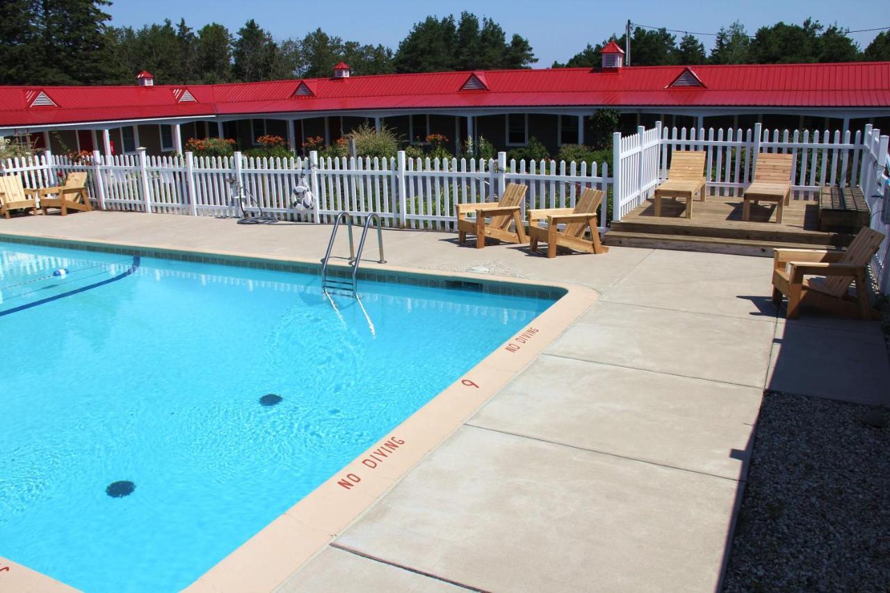 Mackinac Lake Trail Motel Маккино Сити Номер фото