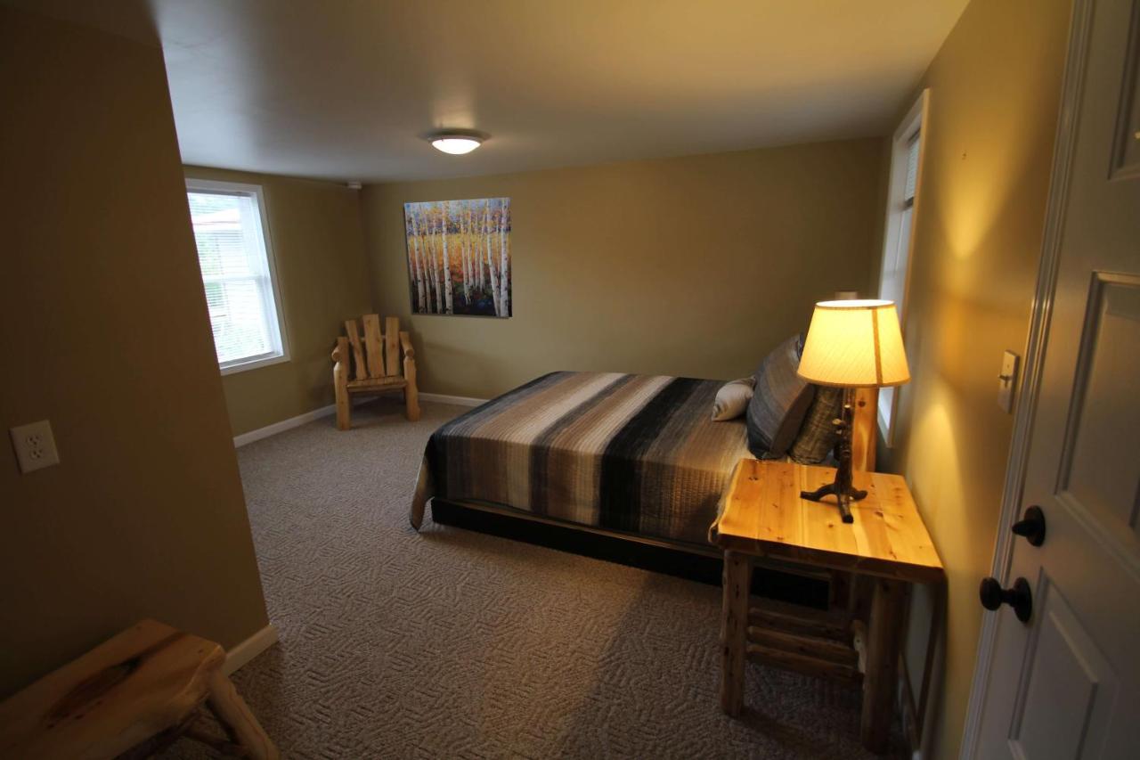 Mackinac Lake Trail Motel Маккино Сити Номер фото