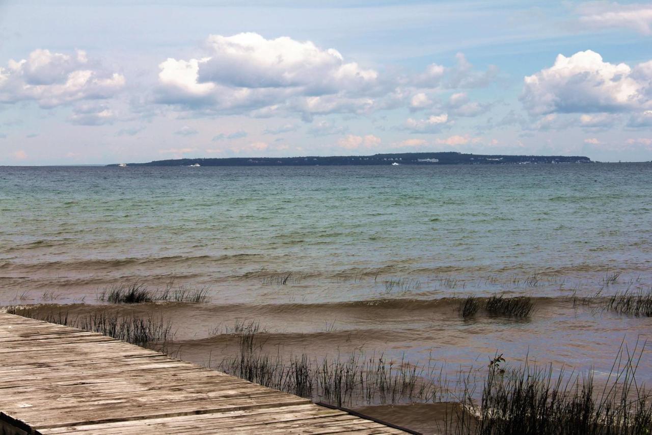 Mackinac Lake Trail Motel Маккино Сити Номер фото