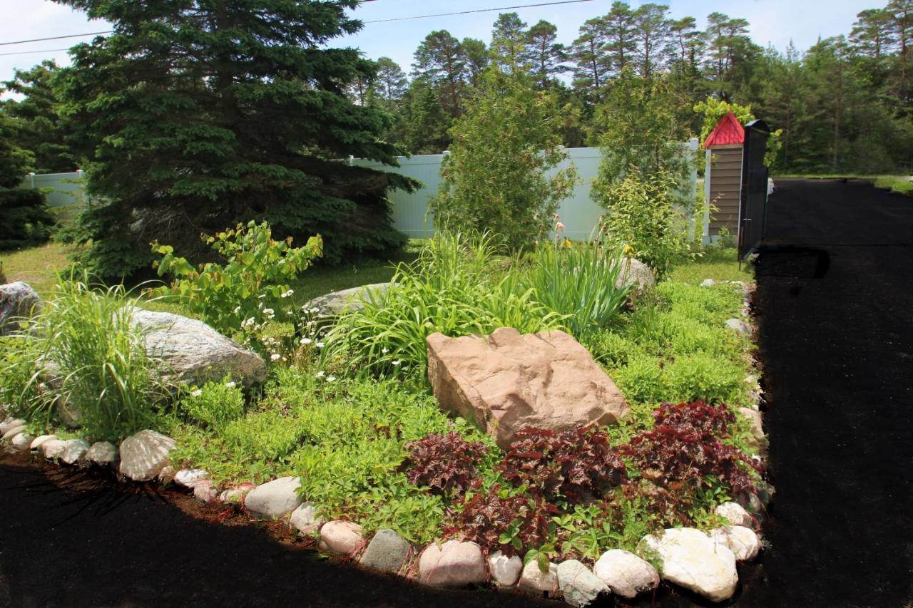 Mackinac Lake Trail Motel Маккино Сити Номер фото